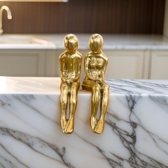 Brass couple - Shelf Sitters